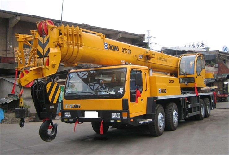 邓州市吊车出租选择重点